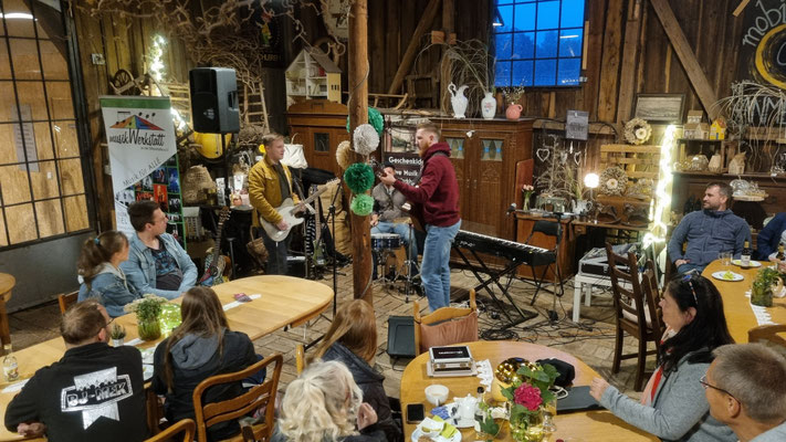 www.musikwerkstatt-silberstrasse.de - Musikerstammtisch