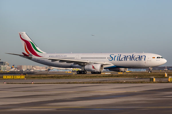 FRA 08.01.2016; 4R-ALP, Sri Lankan Airbus A330-343E in new-cs.