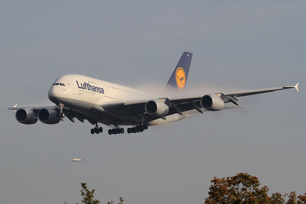 FRA 20.10.2012; D-AIMJ Airbus A 380-800 Lufthansa