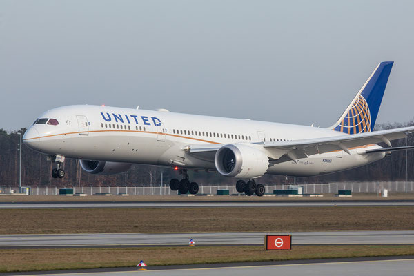 FRA 06.02.2016; N38955, United Airlines Boeing 787-9