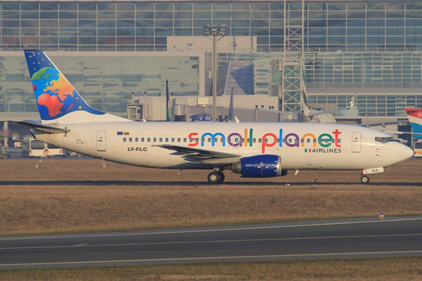 FRA 01.02.2012; LY-FLC Boeing 737-300 Small Planet