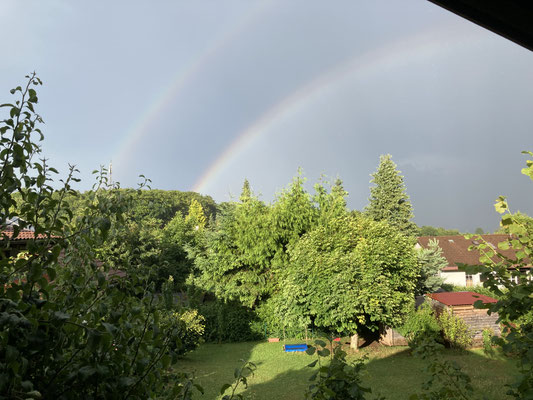 doppelter Regenbogen nach Gewitter