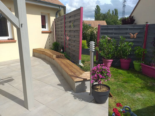 Aménagement d'une banquette sur une terrasse