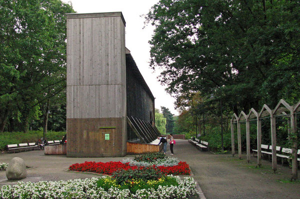 Saline - Gradierwerk im Sommer