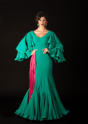 El Ajoli フラメンコ 衣装 ワンピース ロングドレス カーキ スペイン製 El Ajoli フラメンコ 衣装 ワンピース ロングドレス カーキ スペイン製