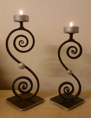 Kerzenständer klein H:25cm/gross H:29cm Verkauft