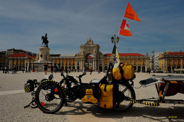 PT: Solatrike in Lissabon at Praça do Comércio