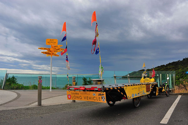NZ: Solatrike in Bluff, bei Wegweiser