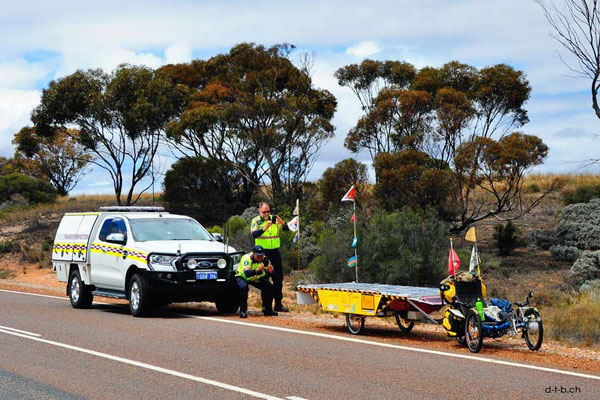 AU: Solatrike get photographed by Traffic Inspecters