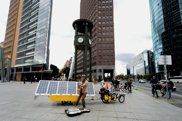DE: Solatrike in Berlin, Potsdamer Platz