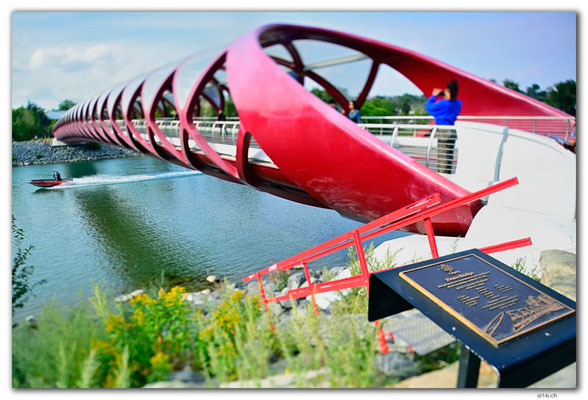 CA0704.Calgary.Peace Bridge