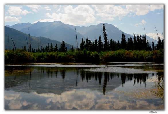 CA0670.Vermilion Lakes
