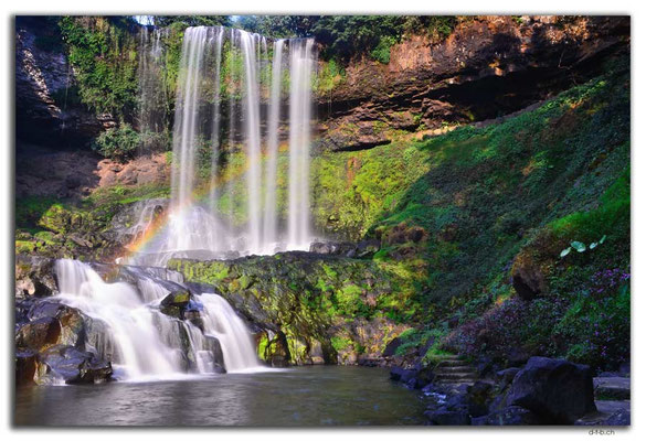 VN0351.Dambri Fall