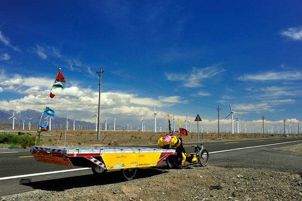 CN.Solatrike im Windpark Darabachang