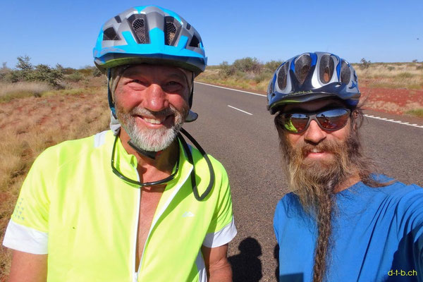 AU: Bob aus Tasmanien auf dem Rad trifft Solatrike