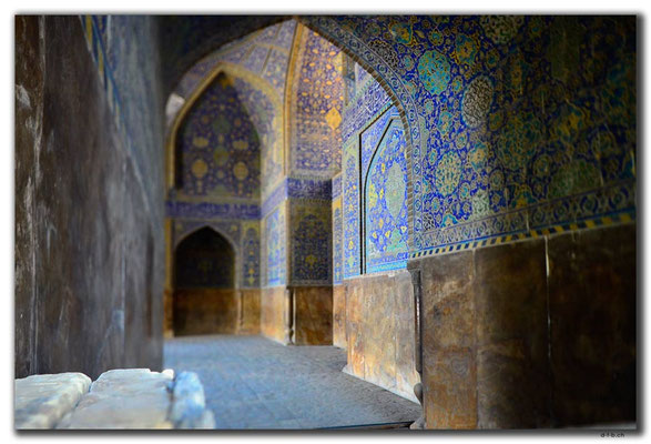 IR0073.Isfahan.Innenhof