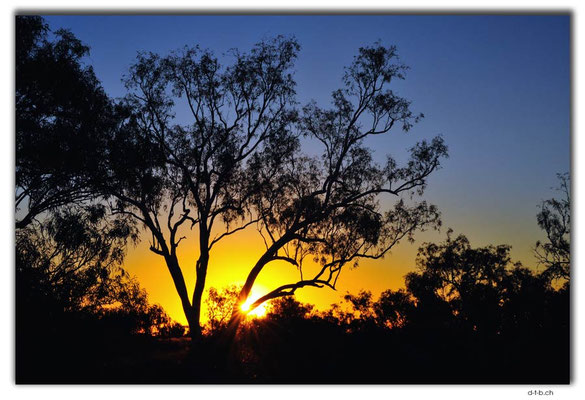 AU0301.Peawah River.Sunset