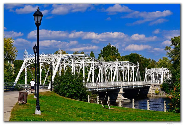 CA0883.Ottawa.Green Island