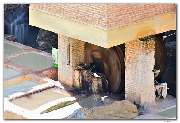 MA0337.Fès.Tanneries.Leather wash machine