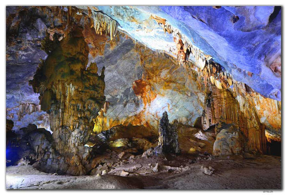 VN0097.Phong Nha.Paradise Cave