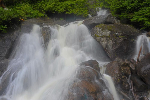 CA0141 Squamish Oleson Creekfalls