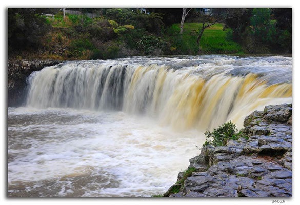 NZ0132.Haruru Falls