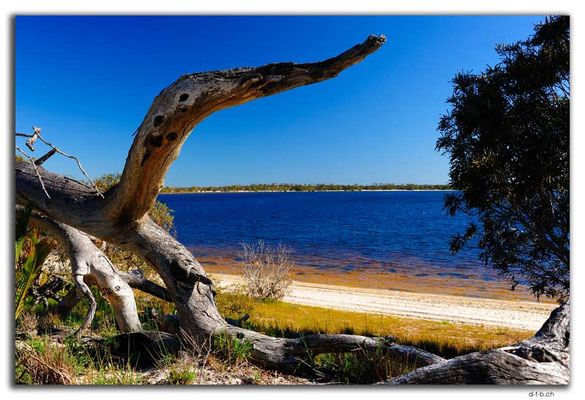 AU0554.Lake Indoon