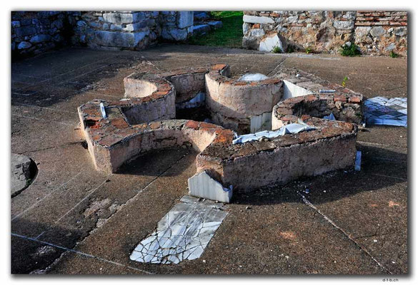 GR0035.Philippi.Brunnen