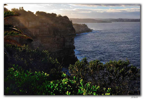 AU1647.Sydney.Gap Bluff