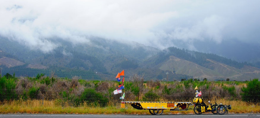 NZ: Solatrike in Wairau Valley