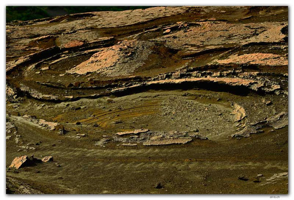 VT0068.Tanna.Red Lavahills
