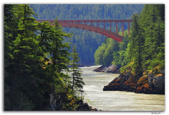 CA0526.Fraser River at Alexandra Bridge