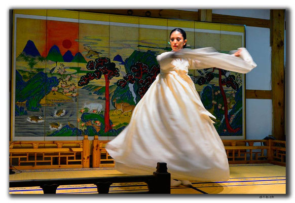 KR0064.Seoul.Folklore.Tanz