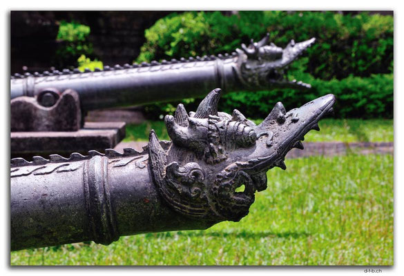 ID0011.Denpasar.Bali Museum.Kanonen