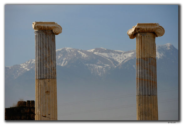 TR0176.Laodicea.Tempel