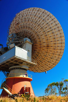 AU:Solatrike in Carnarvon at the Antenna which tracked the Apollo Moon landing