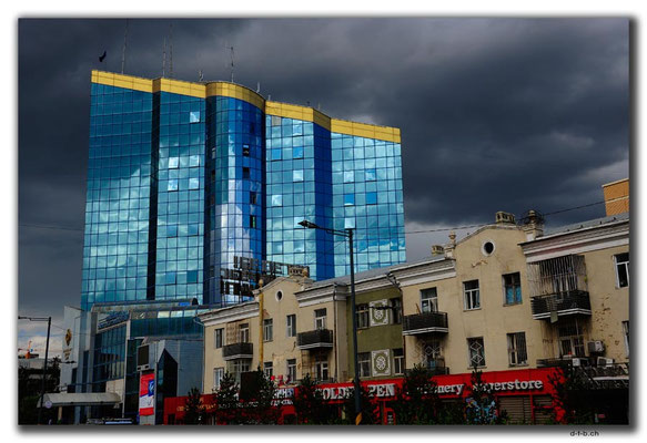 MN0005.UB.Moderne und alte Gebäude
