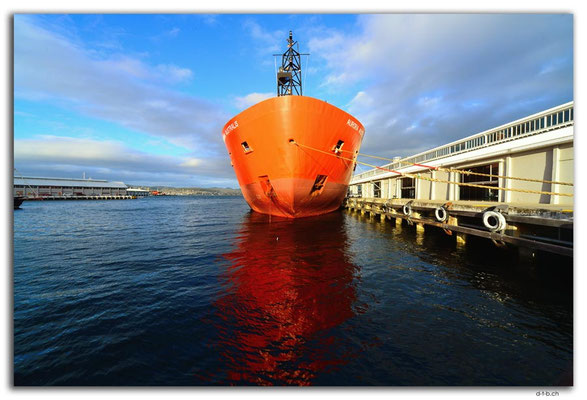 AU1282.Hobart.Aurora Australis