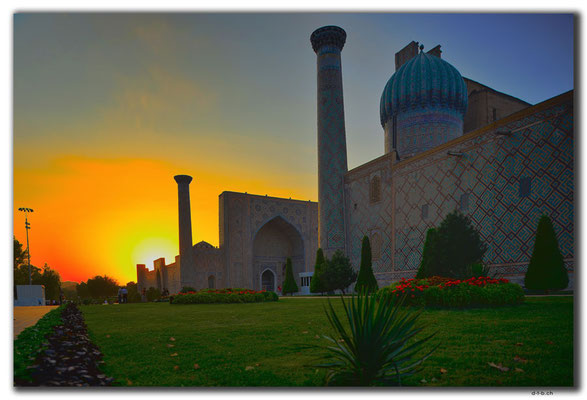 UZ0119.Samarkand.Registan