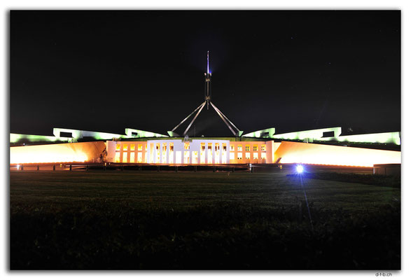 AU1524.Canberra.Parliament