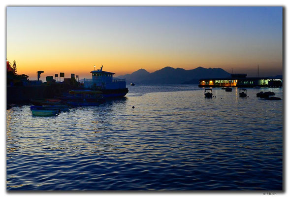 HK0103.Lamma Island.Abendrot