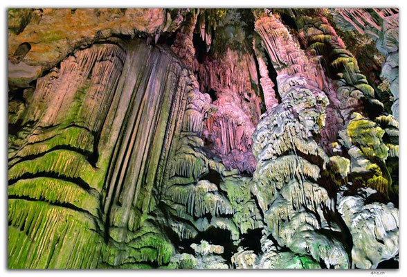 GI0008.Gibraltar.St.Michael's Cave