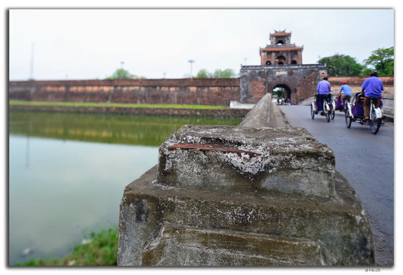 VN0152.Hue.Ngan Gate