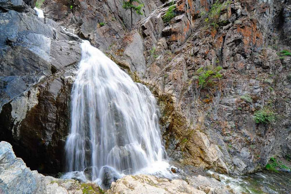 CA0191 Kamloops Bridal Veil Falls