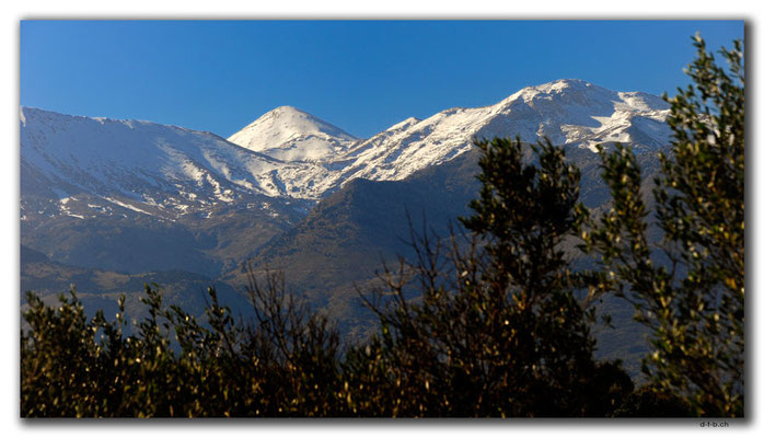 GR0479.Kreta.Schneebedeckte Berge