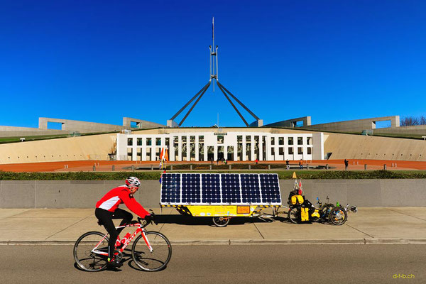 AU: Solatrike in Canberra. Parliament