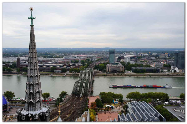 PHK111 Eisenbahnbrücke, Köln