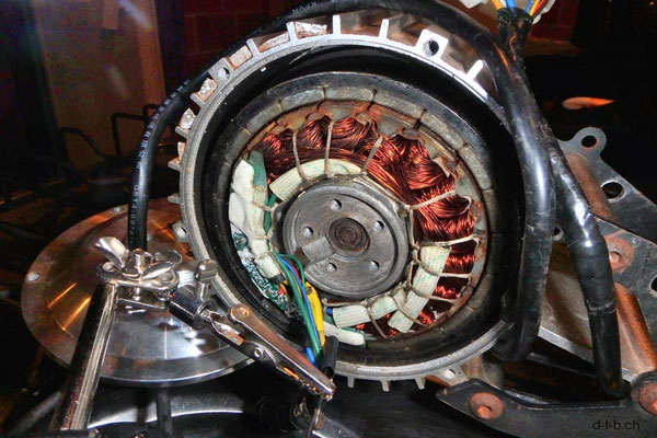AU: Denmark. Solatrike Vordermotor Kabel löten