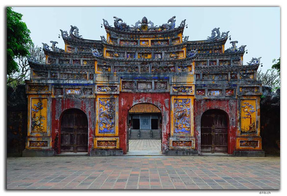 VN0174.Hue.Citadel.Tho Mieu Temple Complex