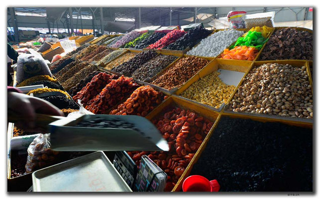 KG0060.Bishkek.Osh Market